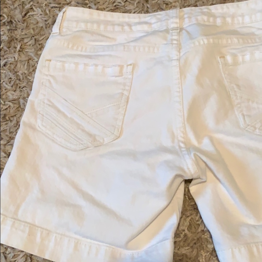 Shorts - Picture 2 of 5